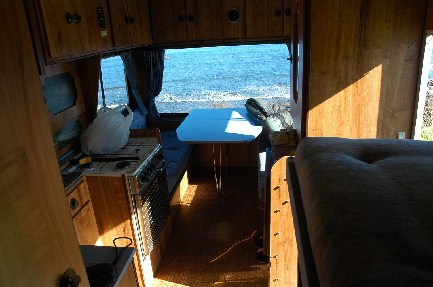 472   06 02   New Plymouth   vanuit de camper